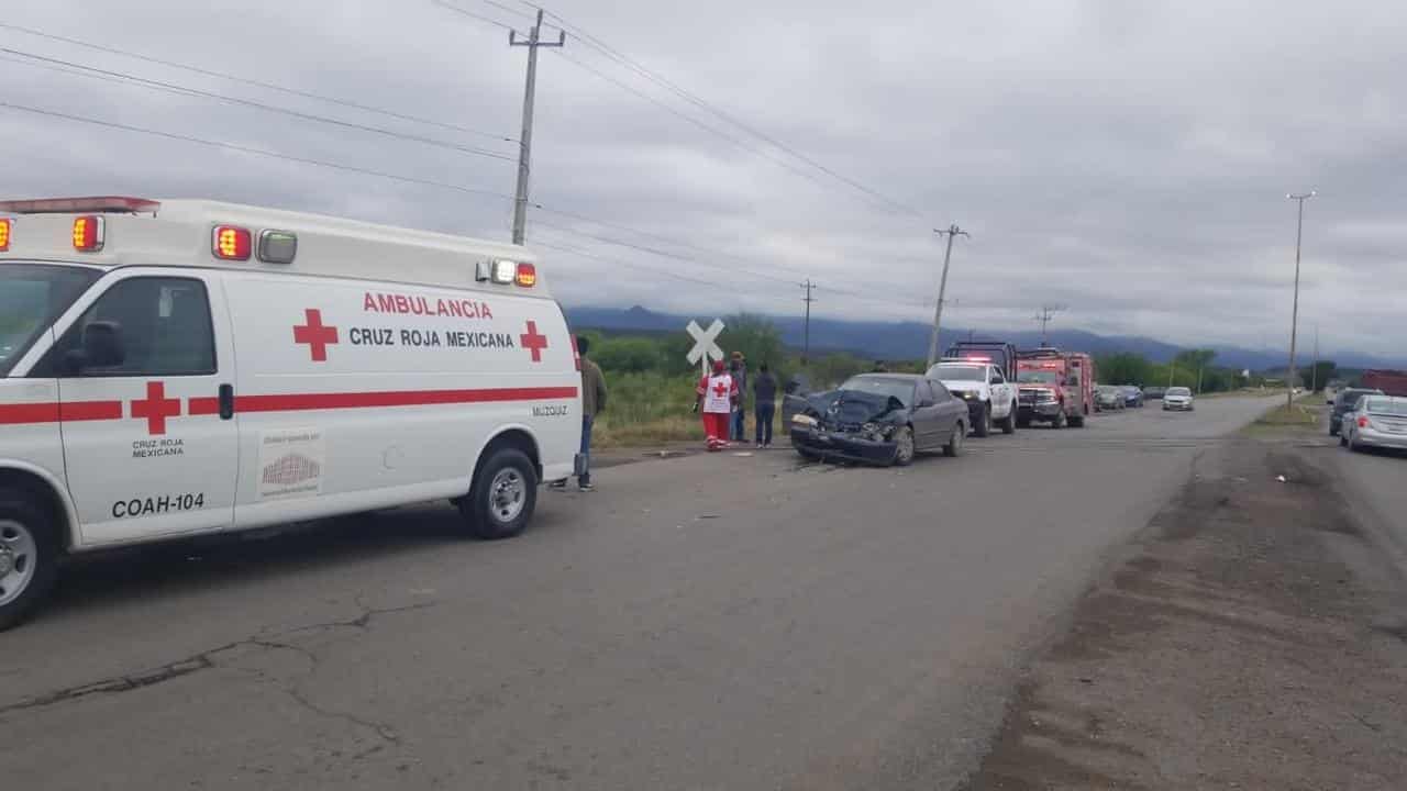 Conducía ebrio y provoca choque