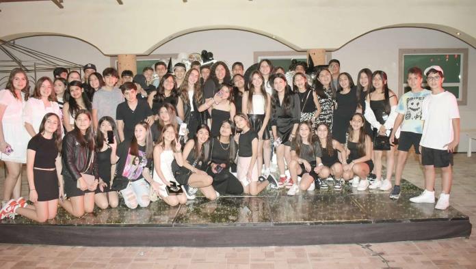 Celebran cumple de Alexa