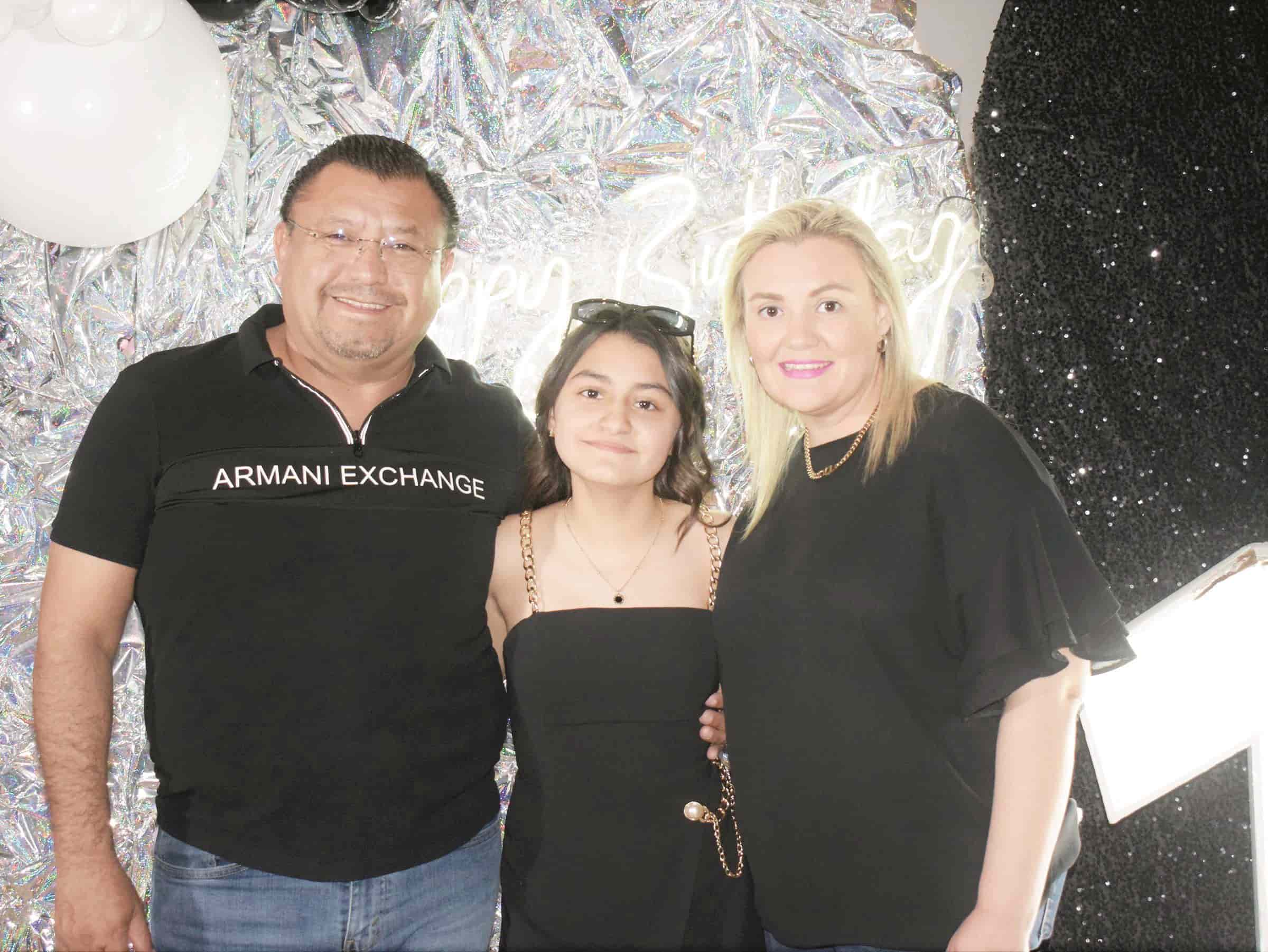 Celebran cumple de Alexa