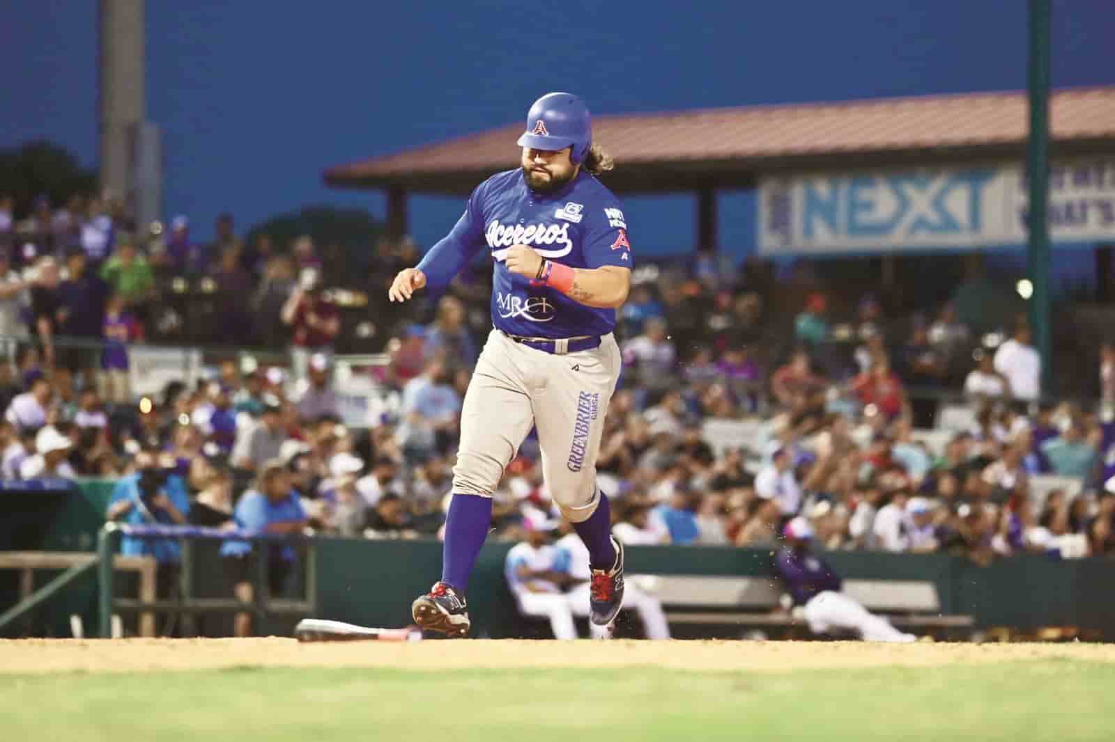 David Maberry Busca un puesto con el acero
