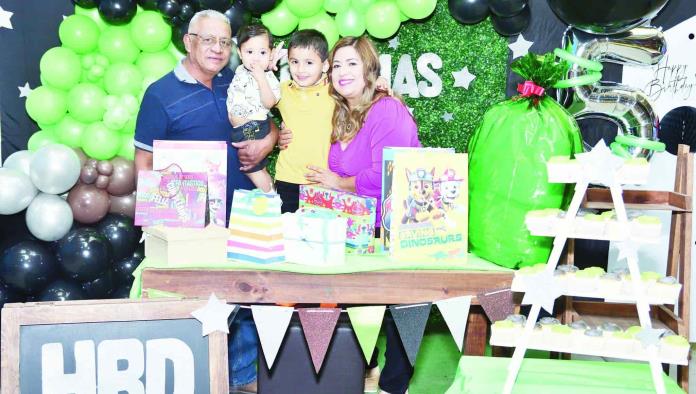 Thomas Alexander cumple 5 años