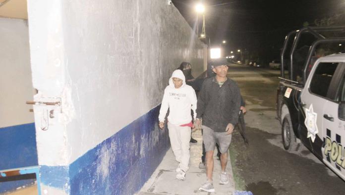 Hallan a borrachos Tirados en la calle