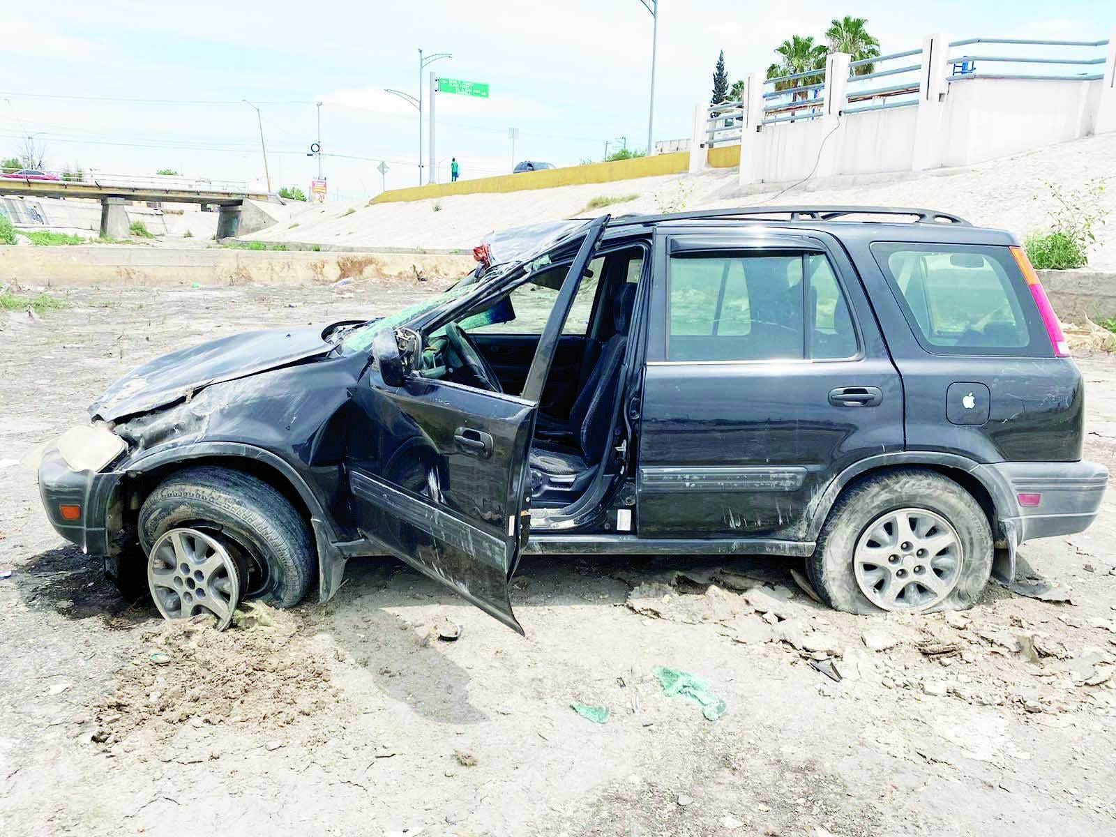 Se va pa’l río Con todo y troca