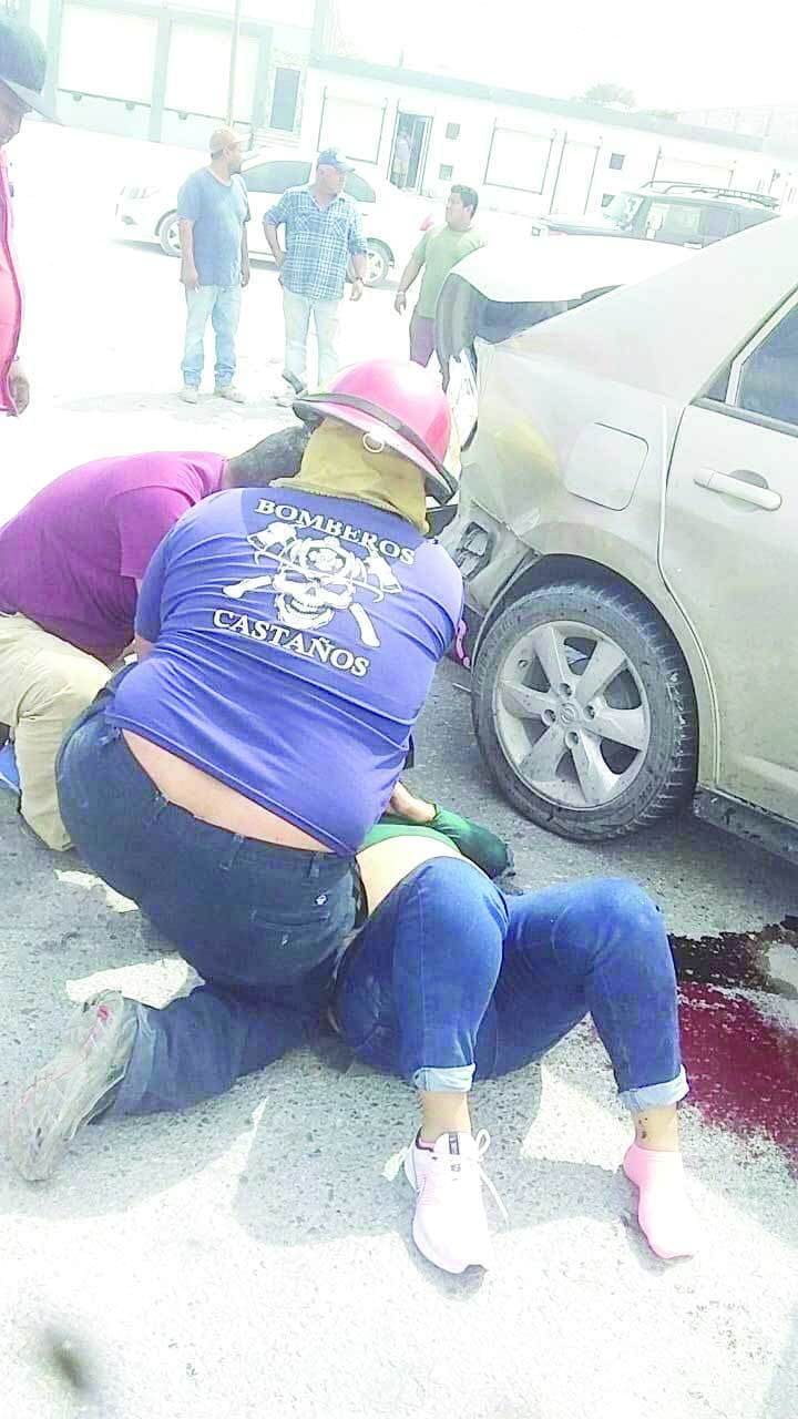 Sale disparada De su automóvil