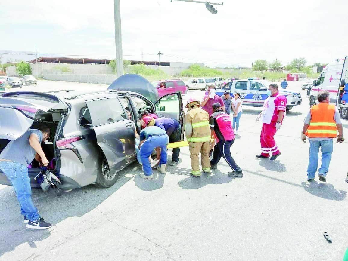 Sale disparada De su automóvil