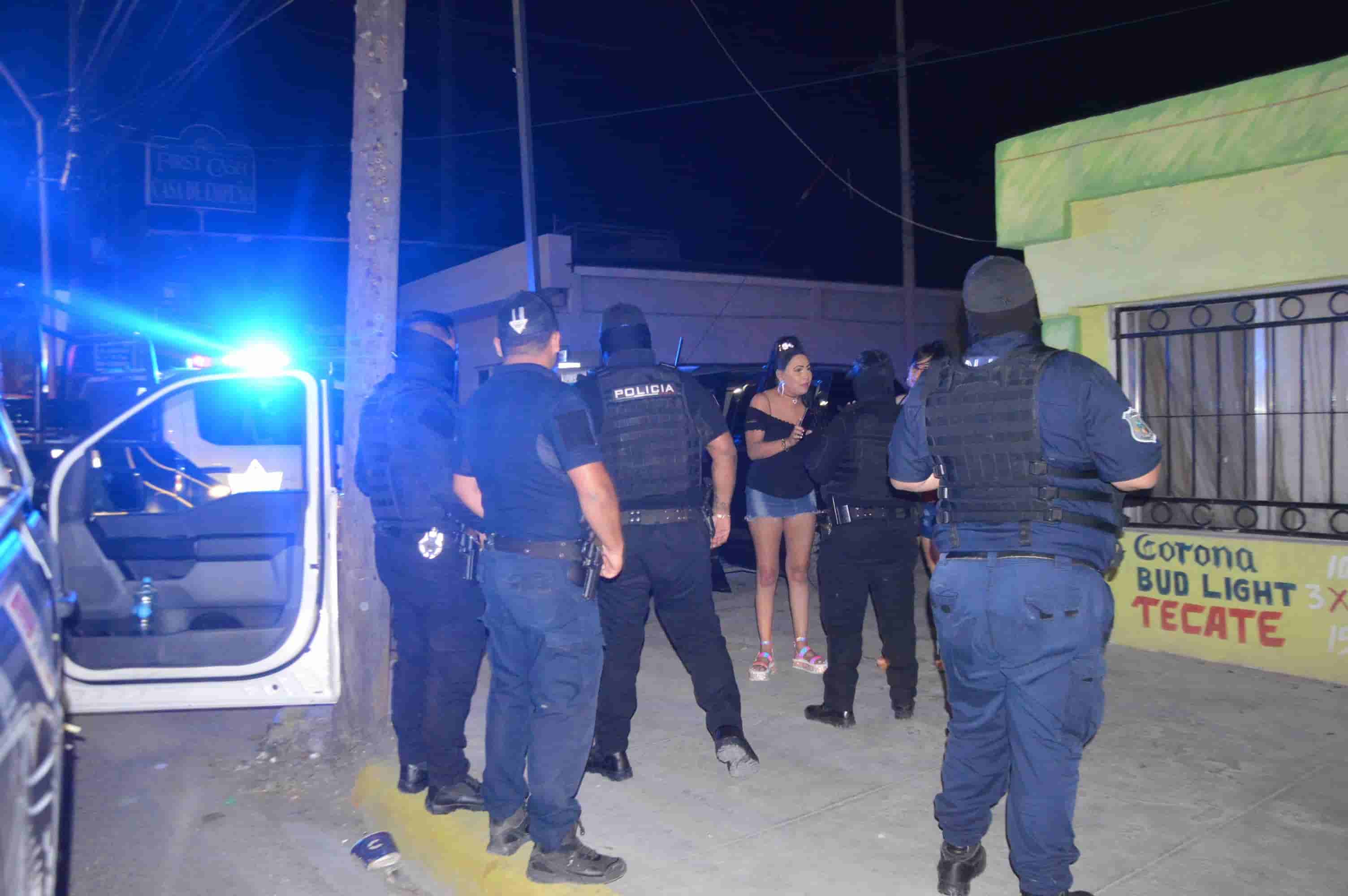 Pelea de meseras Moviliza a Policías