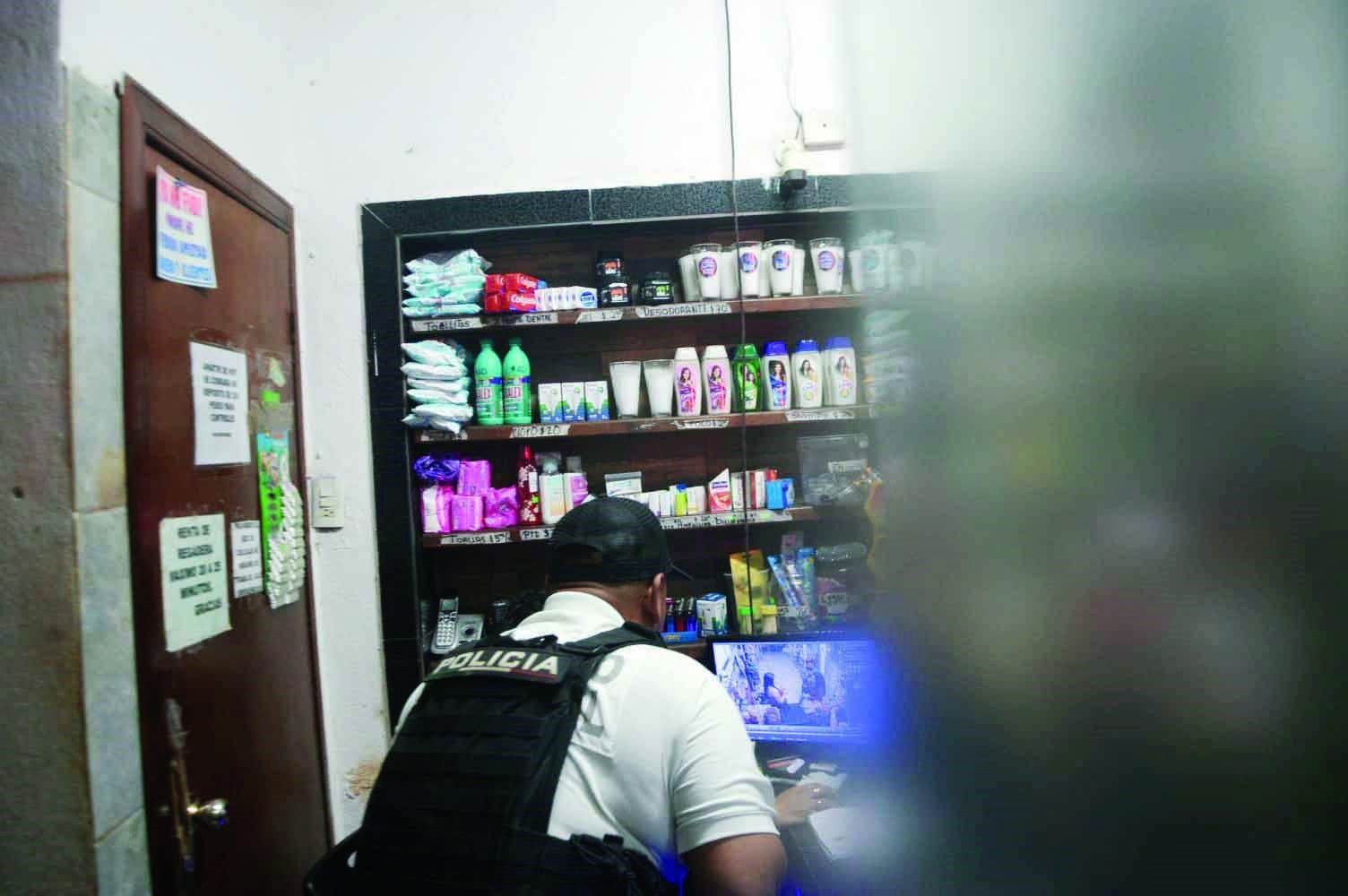 Lo estafan ‘cariñosas’