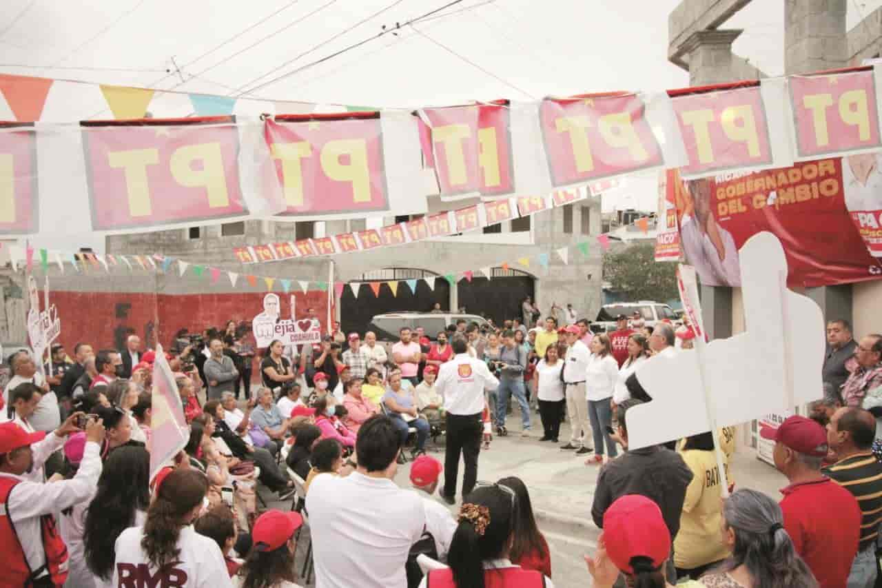 Avanza Mejía con apoyo de maestros