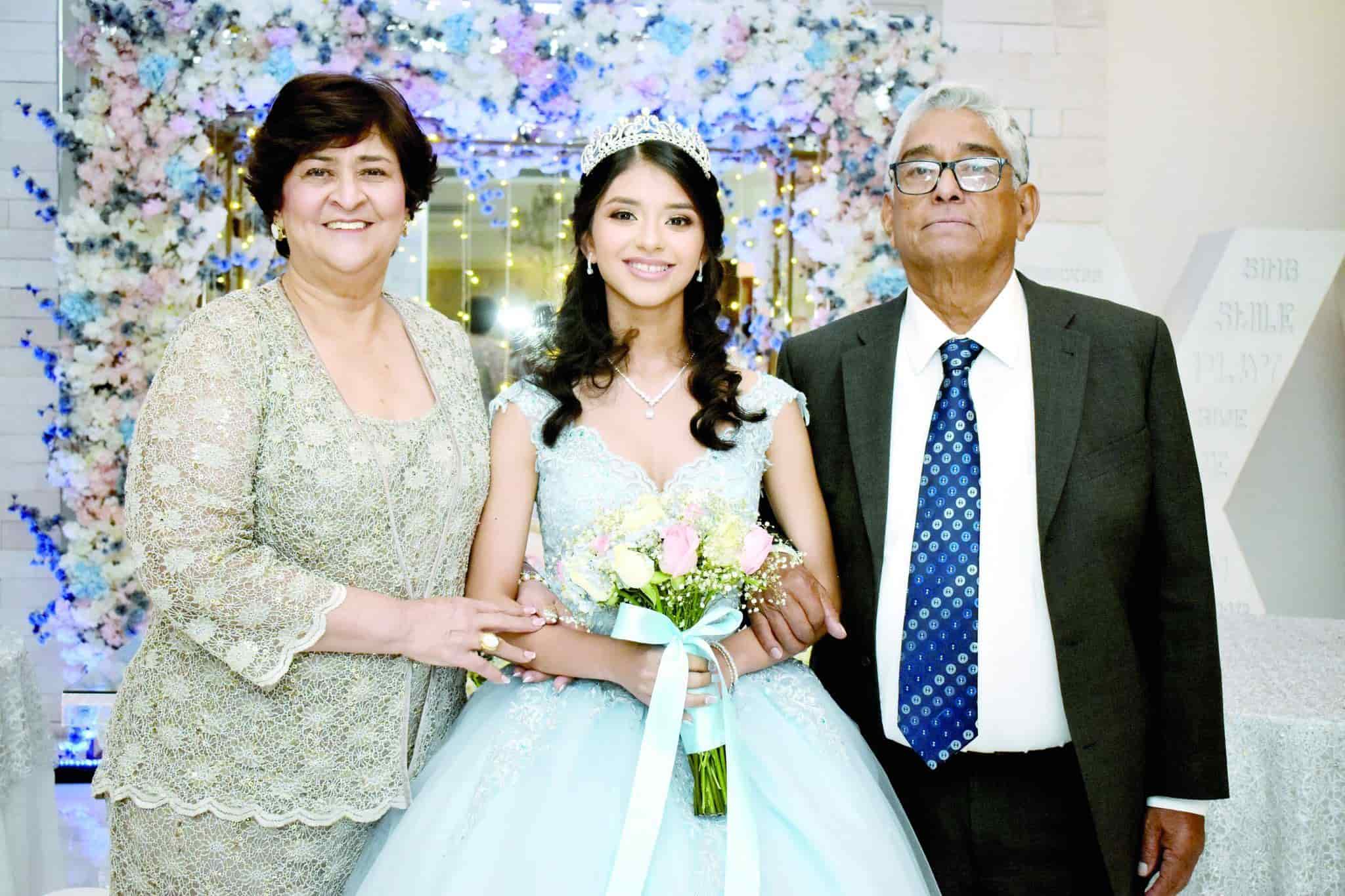 Sidney Jaqueline Celebra sus XV años