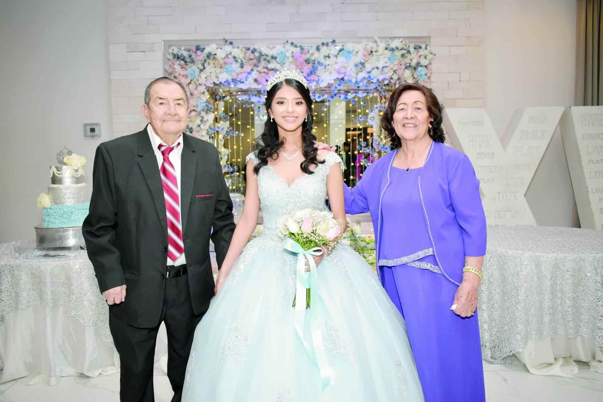 Sidney Jaqueline Celebra sus XV años