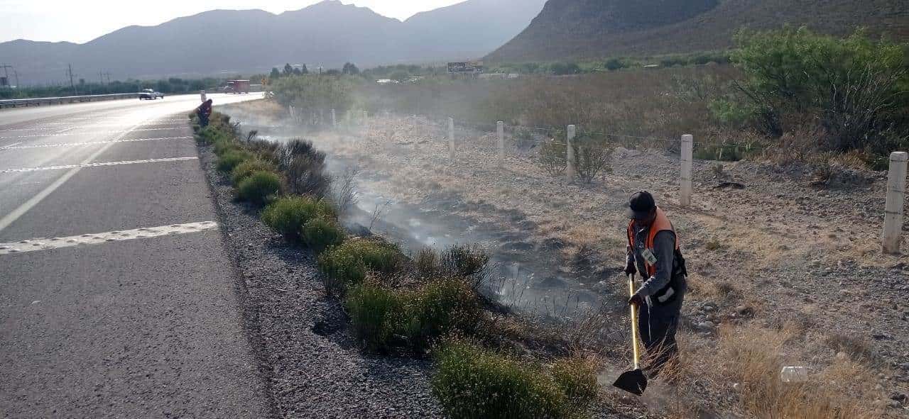 Sofocan incendio En la carretera 30