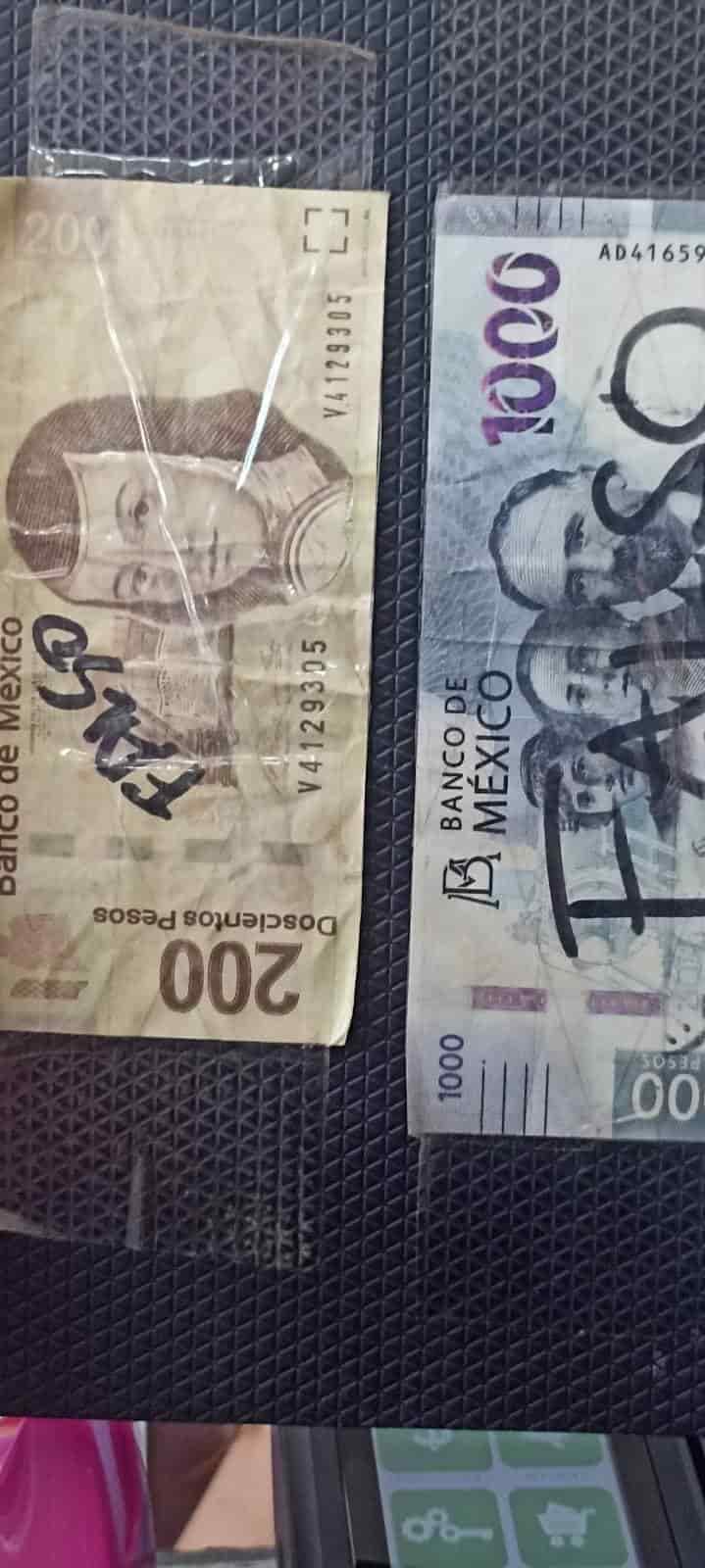 Alertan tiendas Por billetes falsos