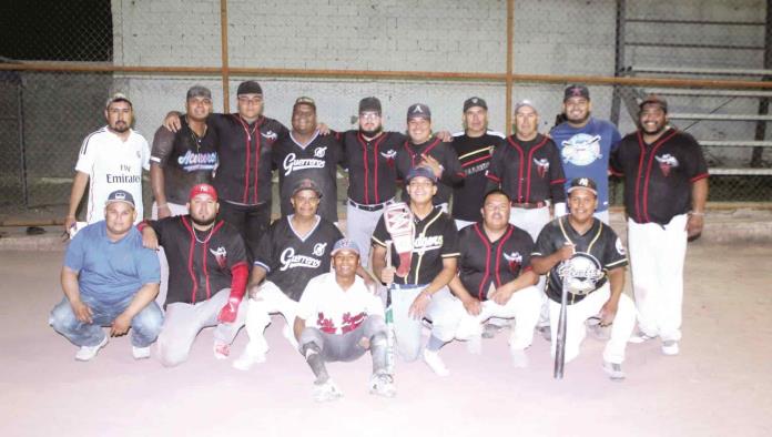 Dejaron en el terreno a los Rivales