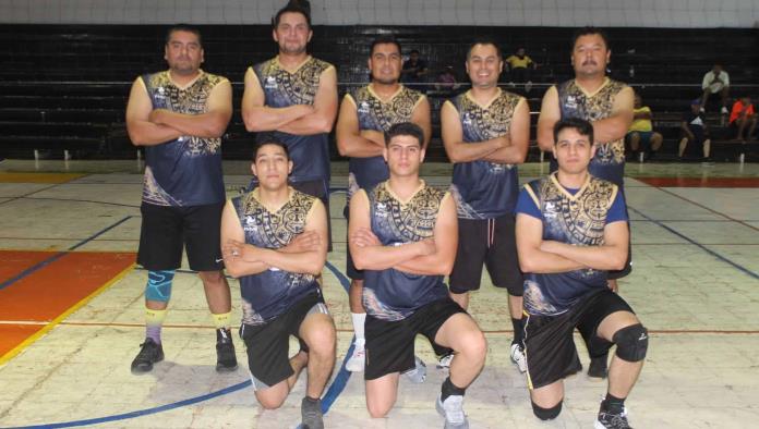 Los Aztecas siguen triunfando