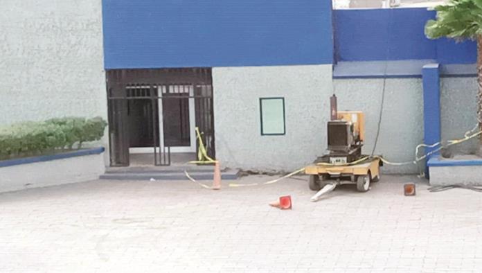 Impide CFE tome Síndico posesión