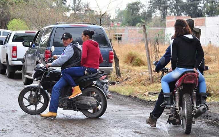 Van sobre los Motociclistas