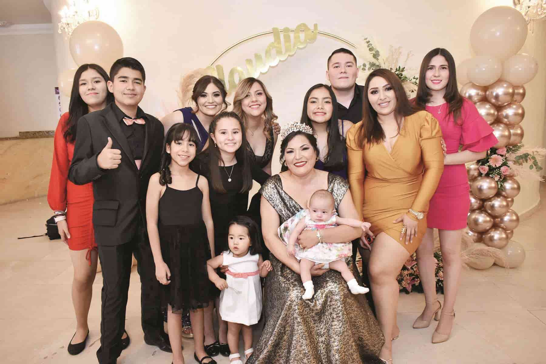 Fiesta sorpresa para Claudia
