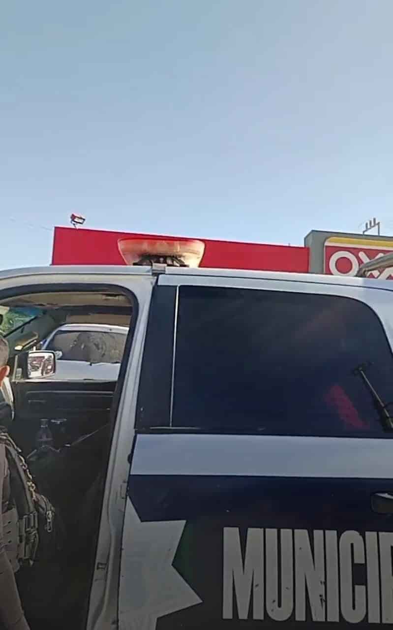 Golpean a pulguera entre tres mujeres