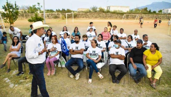 Suma Paredes más vecinos Para ‘Defender Coahuila’