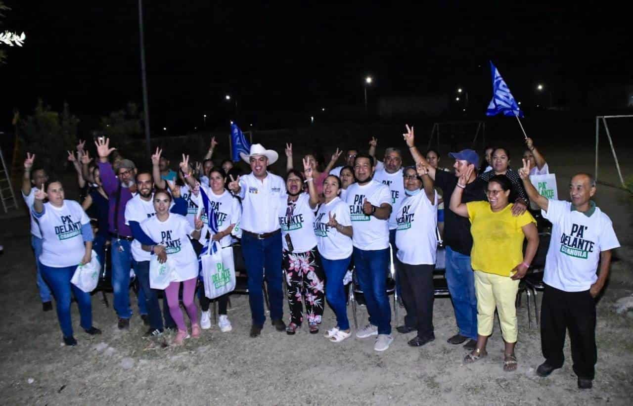 Suma Paredes más vecinos Para ‘Defender Coahuila’
