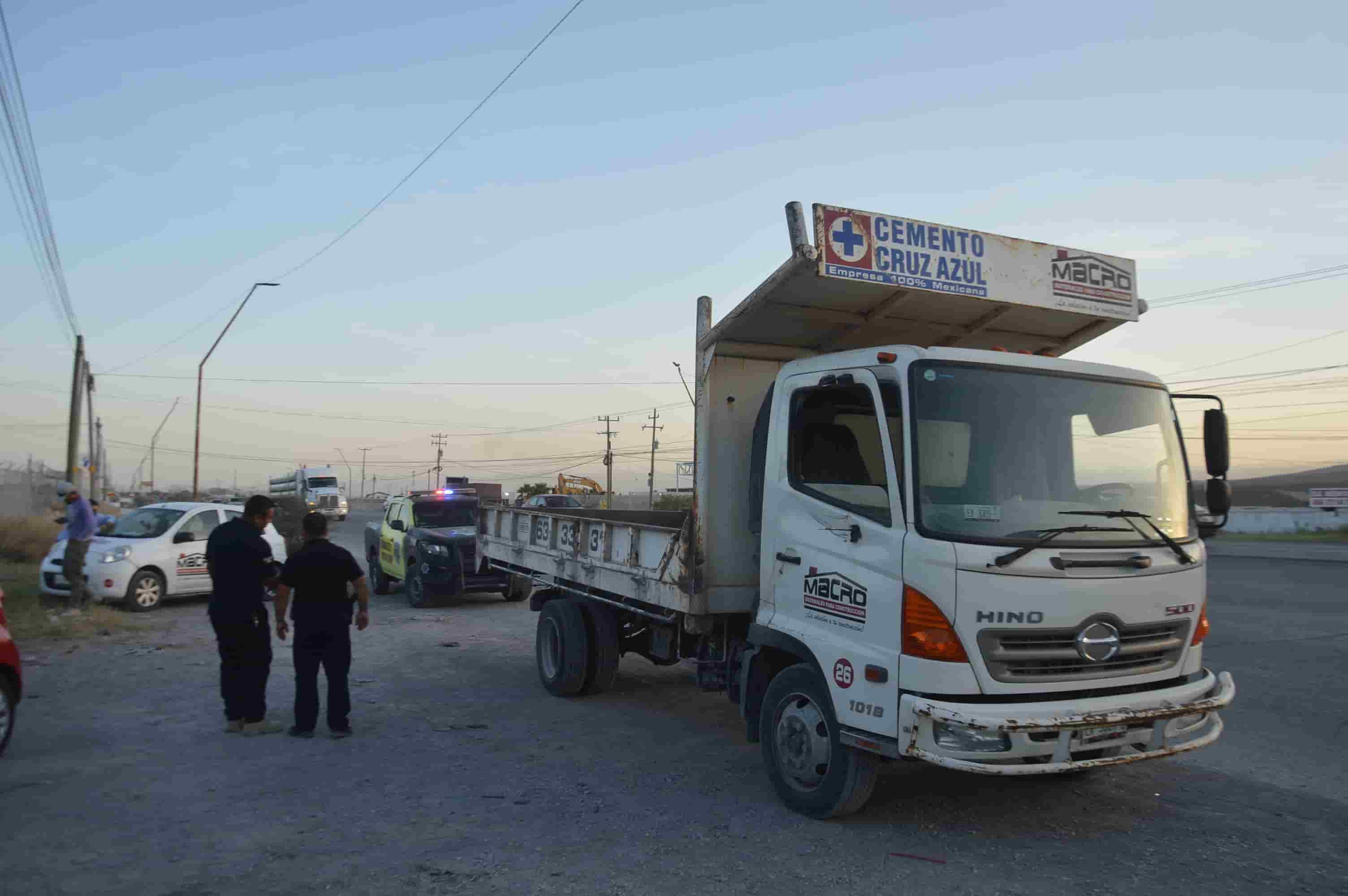 Martiriza a mujeres Durante tres horas