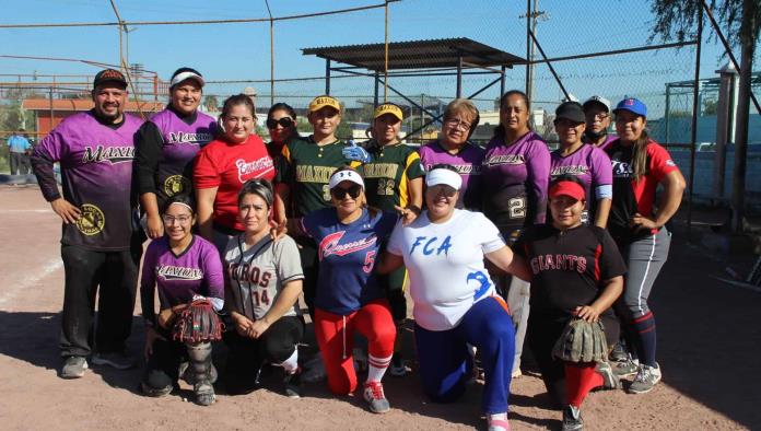 Termina juego con triple play