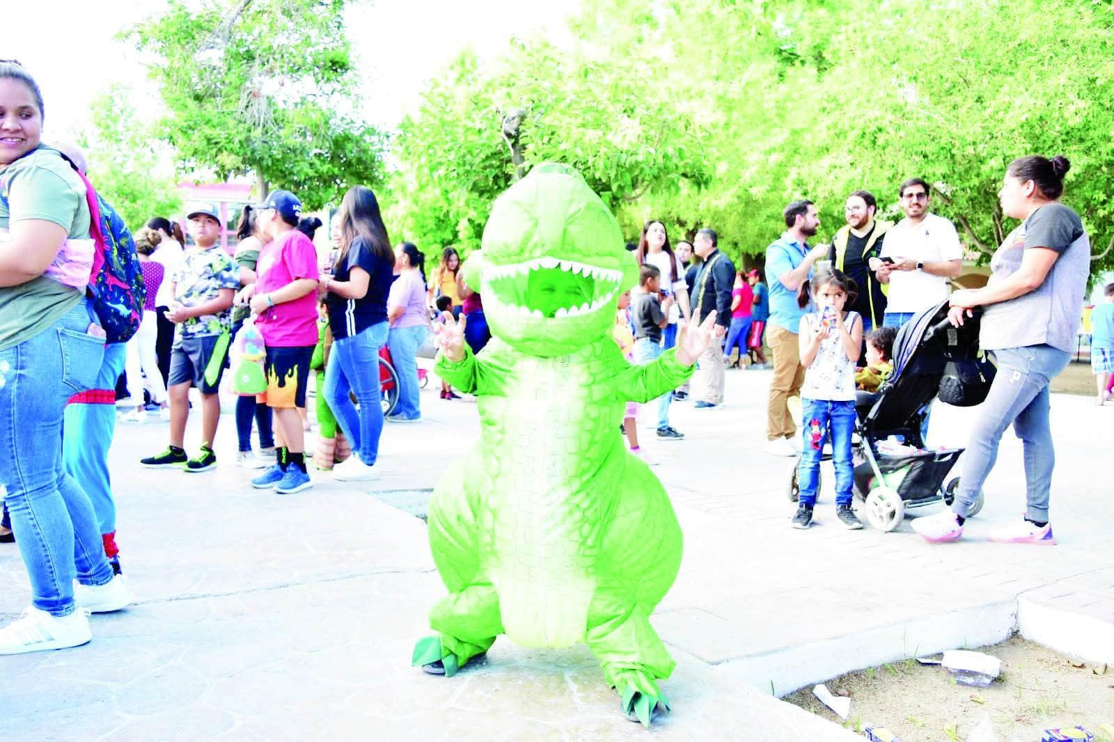 Festeja Ciénegas a niñas y niños