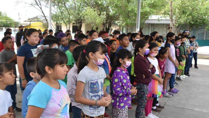 Visita nutrióloga Escuela Juárez
