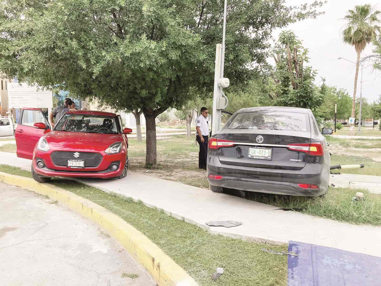 Dejan autos de ‘exhibición’