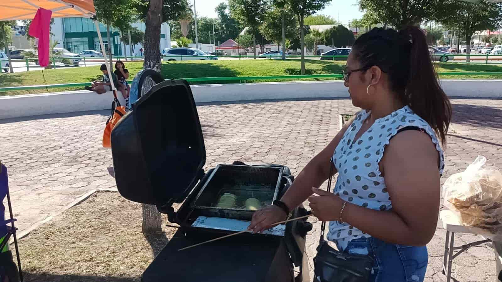 Realizan esposas de AHMSA evento