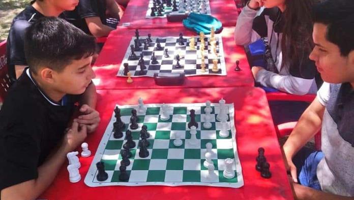 Celebraron día del niño con torneo de Ajedrez