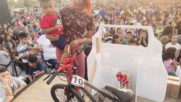 Celebra San Buena a niños en grande