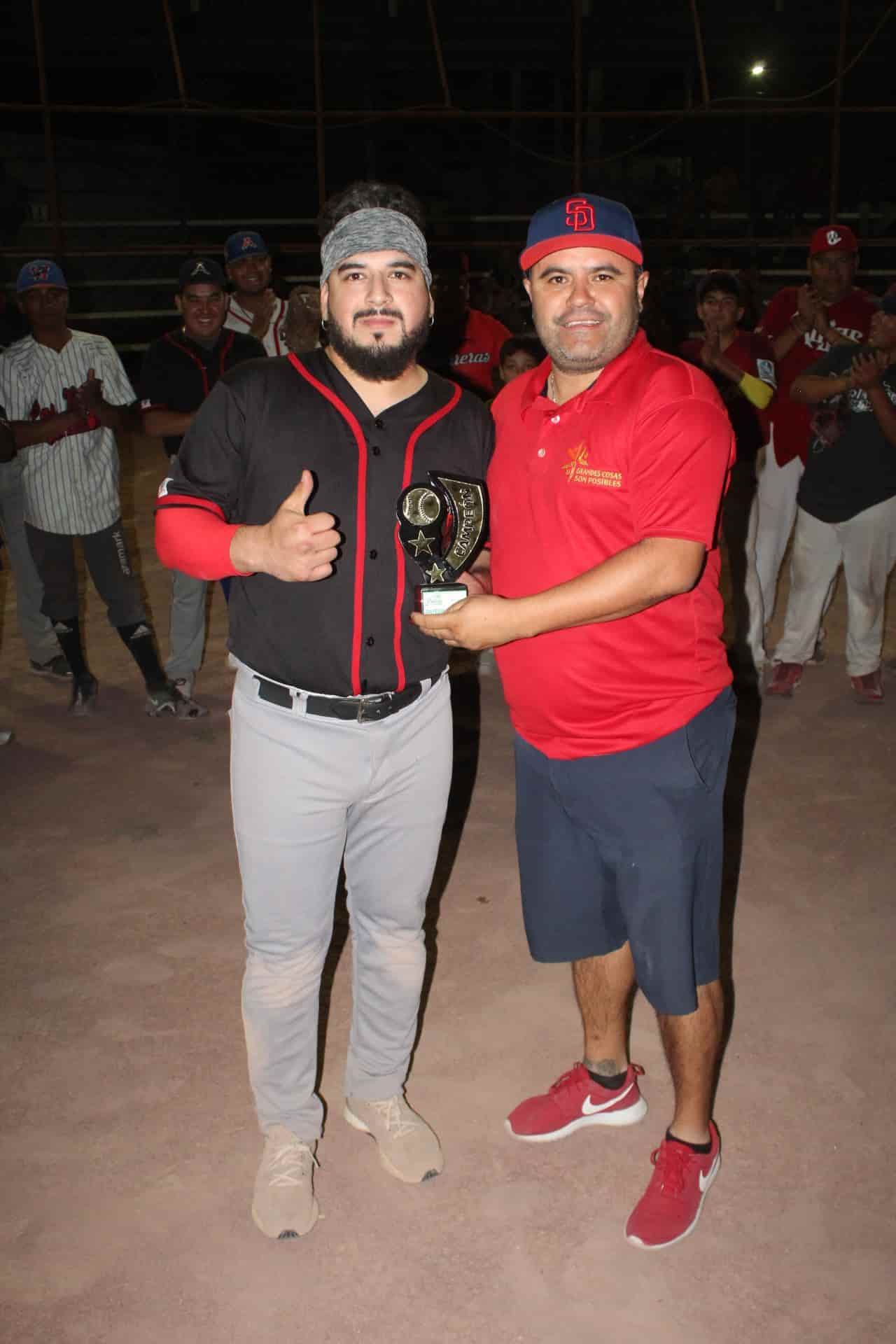 Liga de softbol municipal Pericos