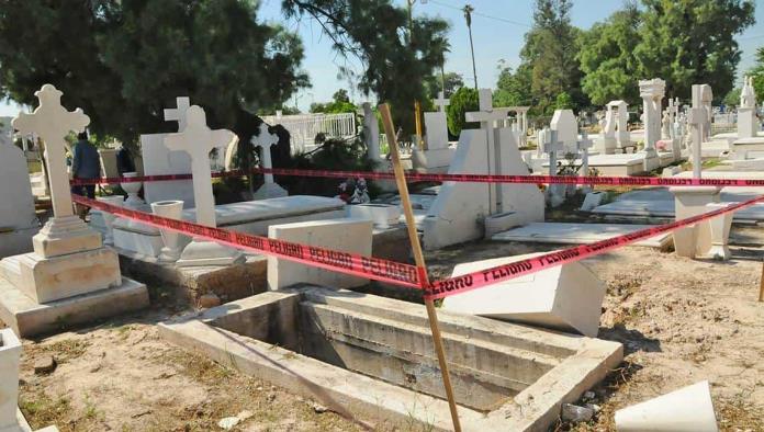 Delimitarán tumbas Para el 10 de mayo