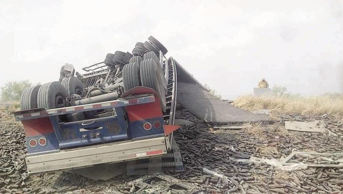 ‘Acuesta’ tráiler en la carretera 53