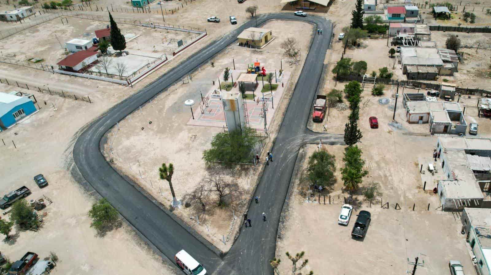 SUPERVISAN MIGUEL RIQUELME Y JOSÉ MARÍA MORALES PAVIMENTACIÓN DE CAMINOS RURALES