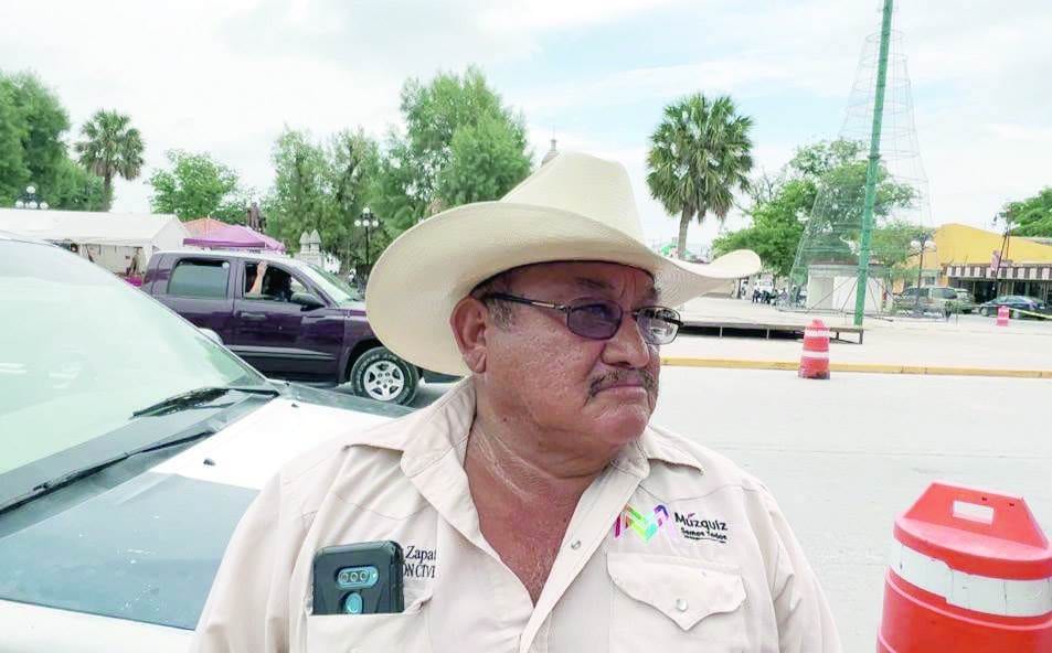 Abuelito indigente Ataca a compañero