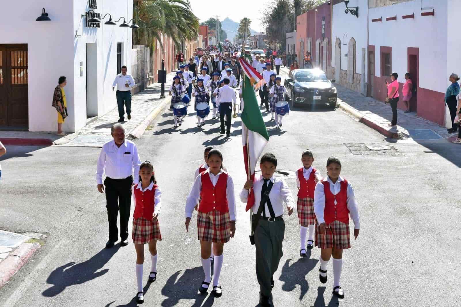 Resaltan en CC valores patrios