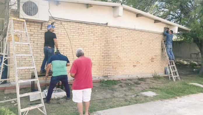 Atienden robo y daños en escuela