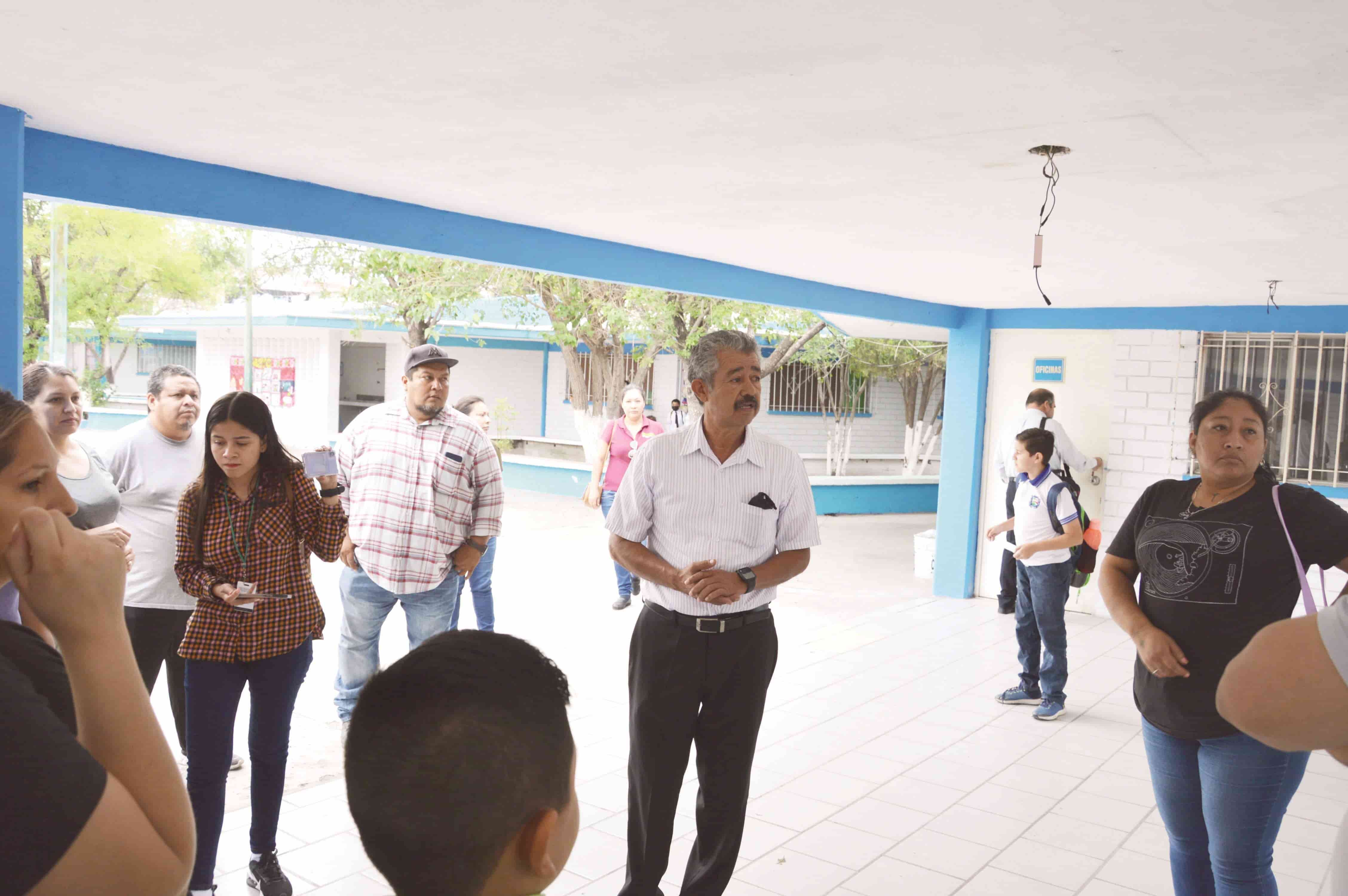 Cierran escuela Ford