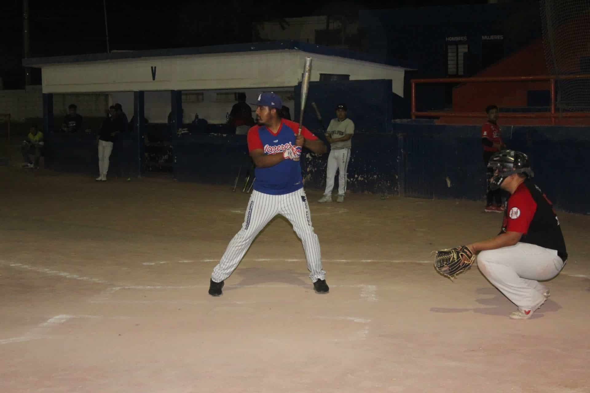 CEUC divide semifinal con Más Audio