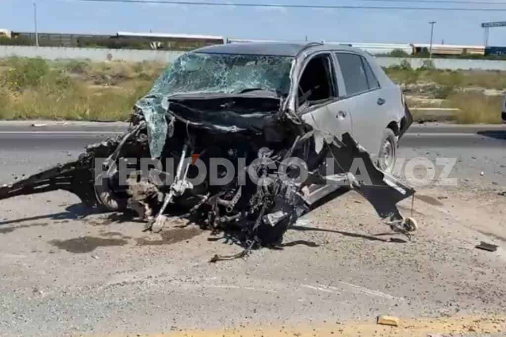 Fatal encontronazo en la 57 deja un muerto y 3 estudiantes lesionados