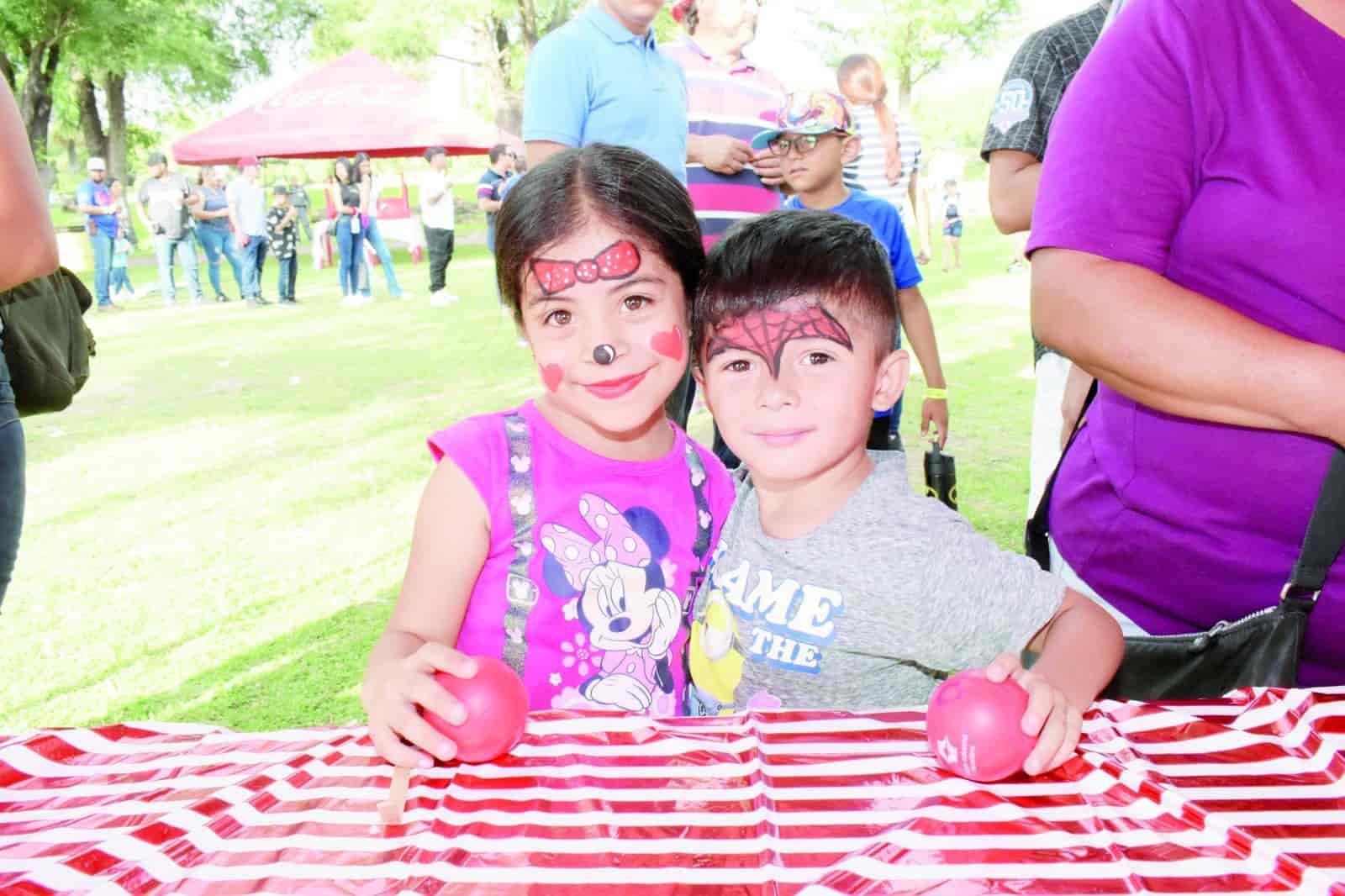Festejan día del niño