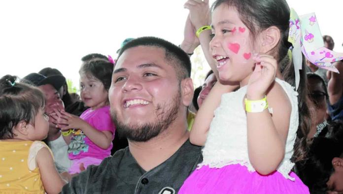 Festejan día del niño