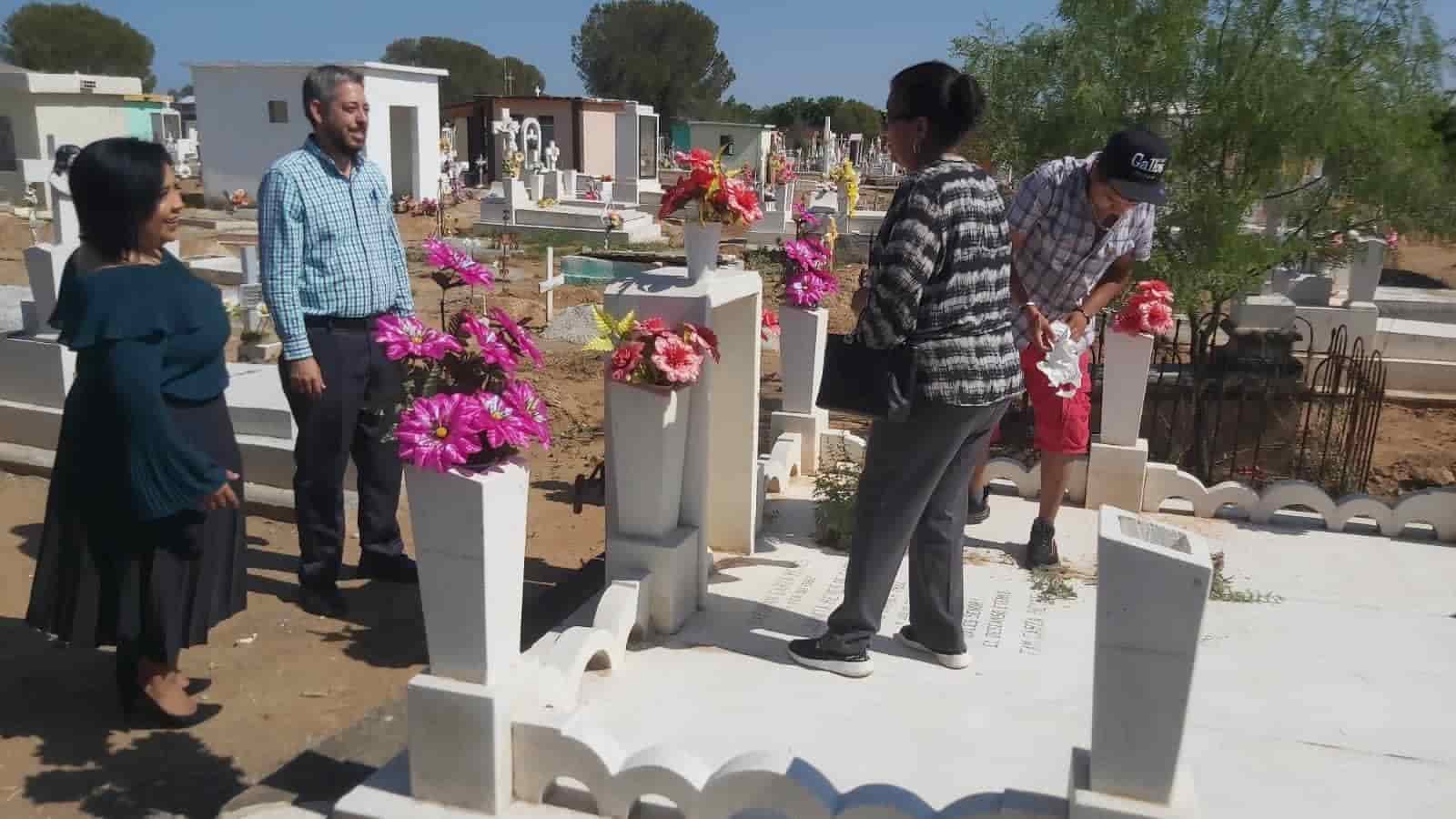 Cumple SB con el traslado al panteón