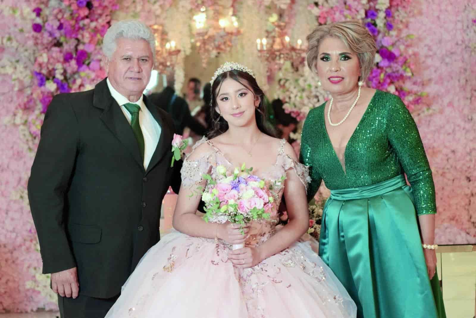 Inolvidable XV años de Madelein