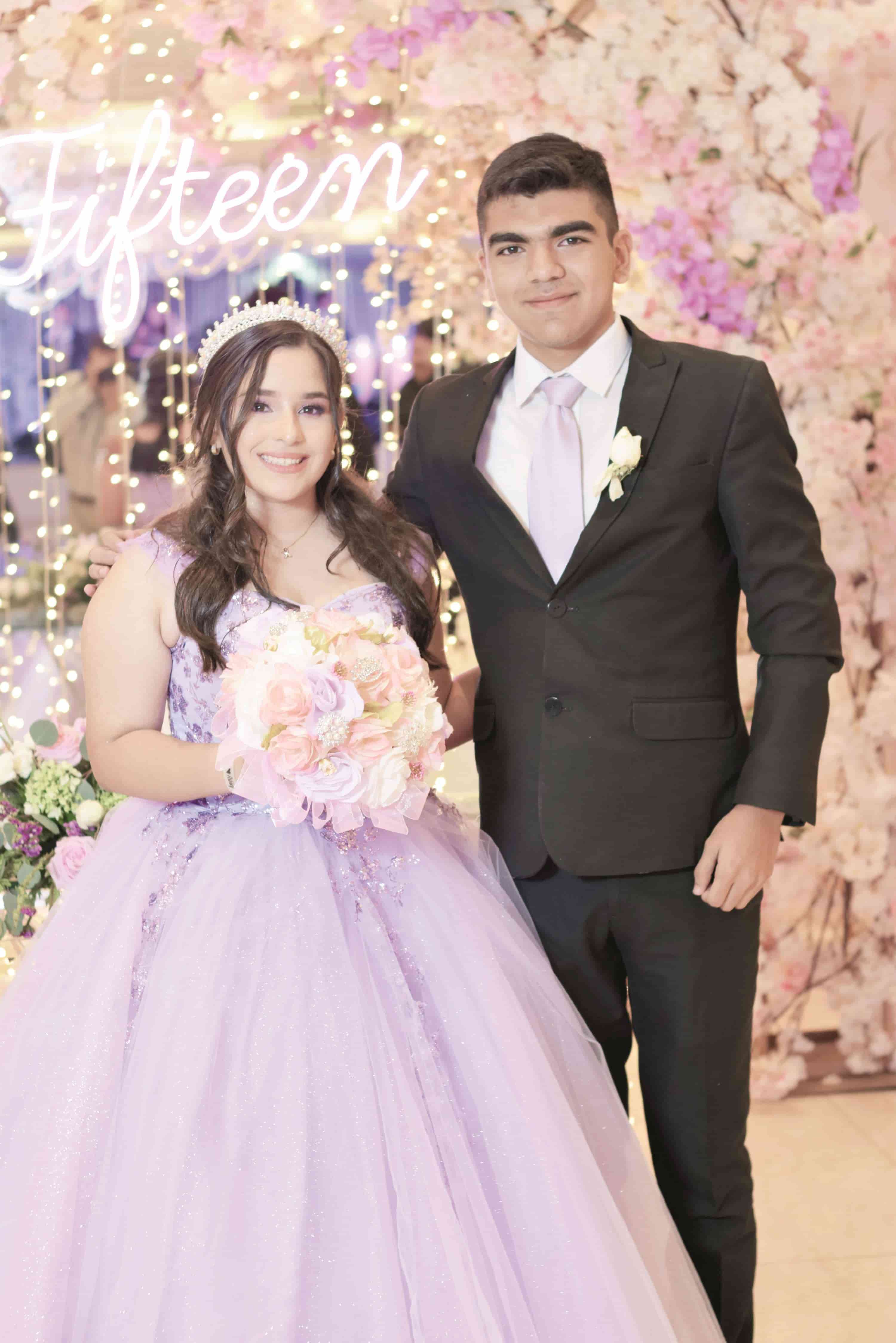 Vanessa recibe sus XV primaveras