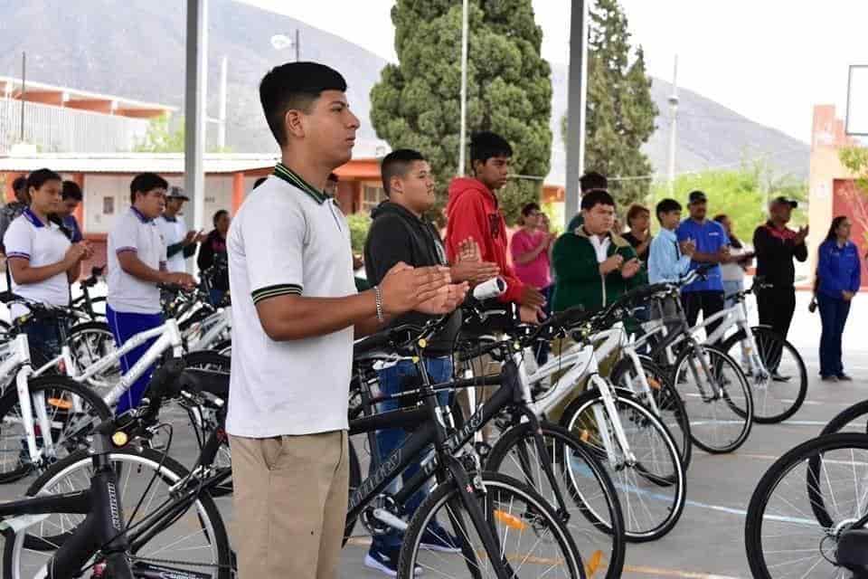 Dona bicicletas World Visión