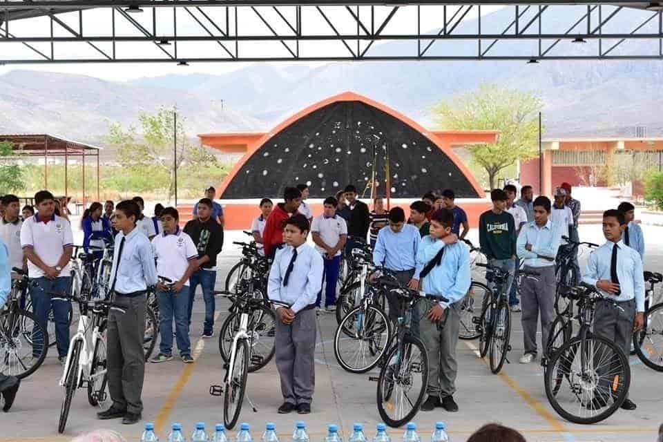 Dona bicicletas World Visión