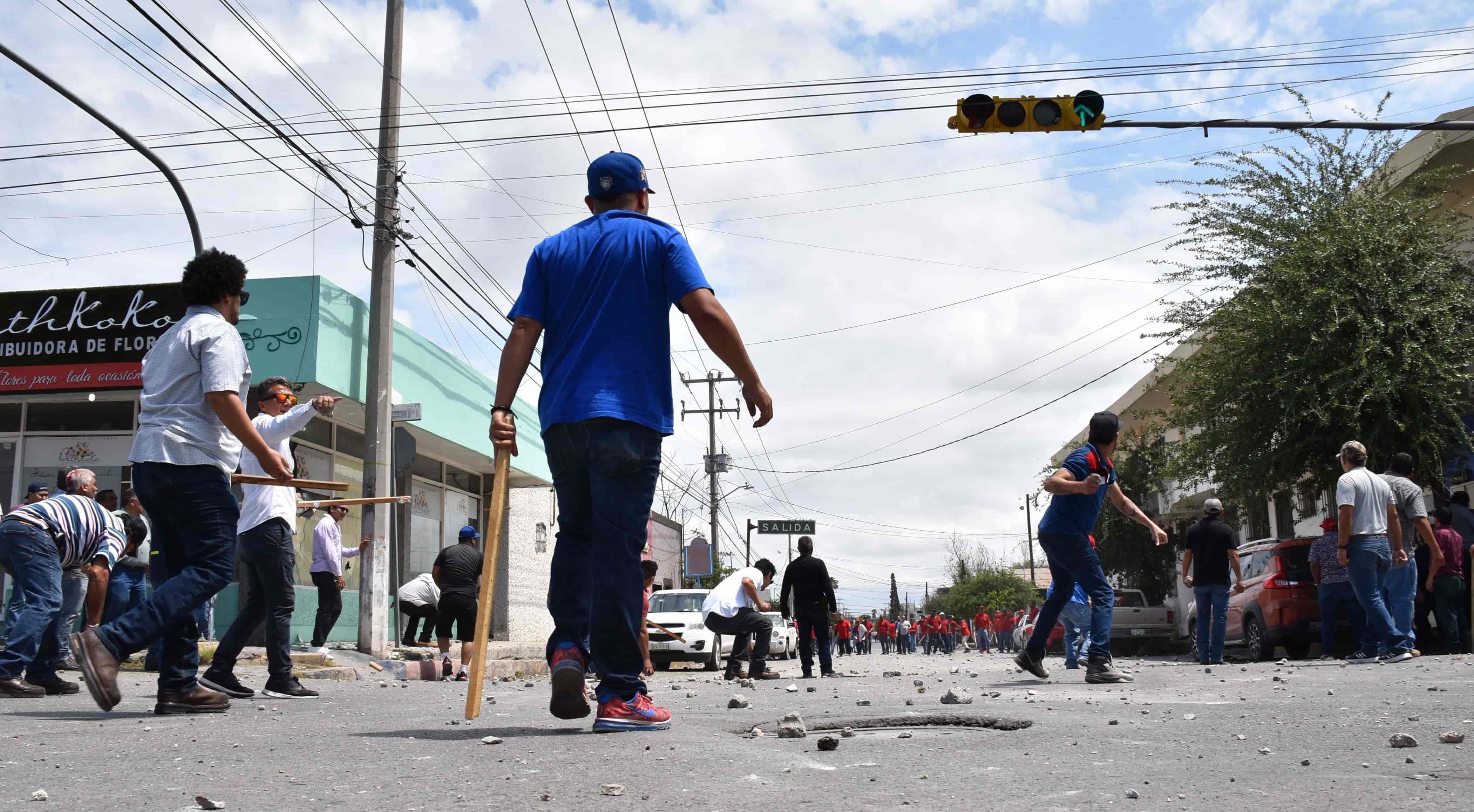 ¡Estalla violencia!